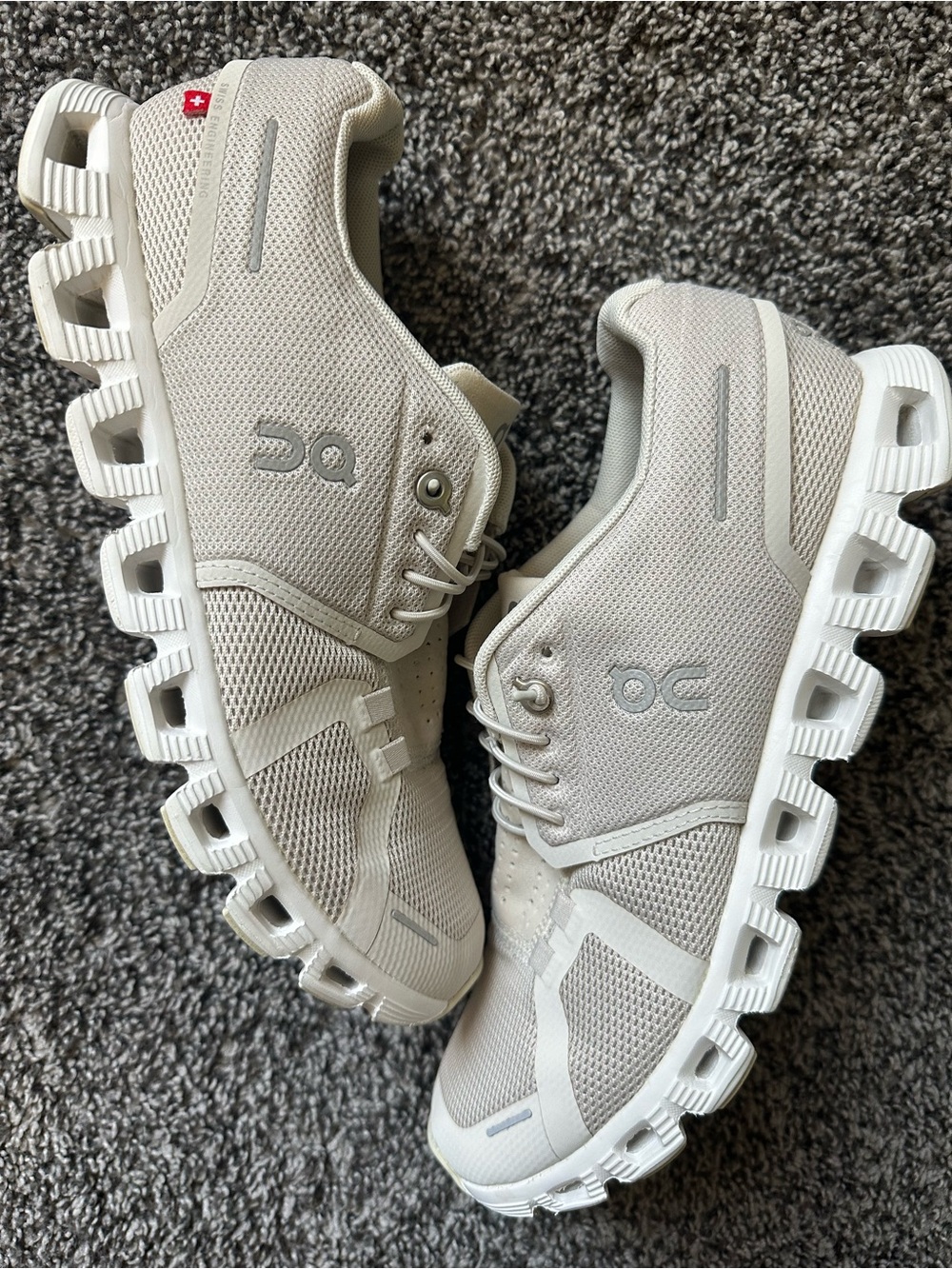ON CLOUD 5 On Running Women's Running Walking Gym Shoes White Pearl Size 9 - Picture 3 of 12